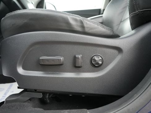 Used 2017 Hyundai Santa Fe SE w/ SE Ultimate Tech Package 03 image 27