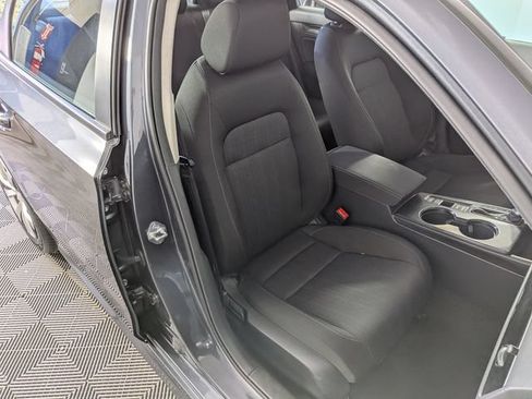 Used 2025 Honda Civic LX image 27