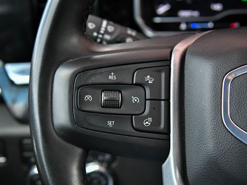 Used 2024 GMC Sierra 1500 SLT image 31