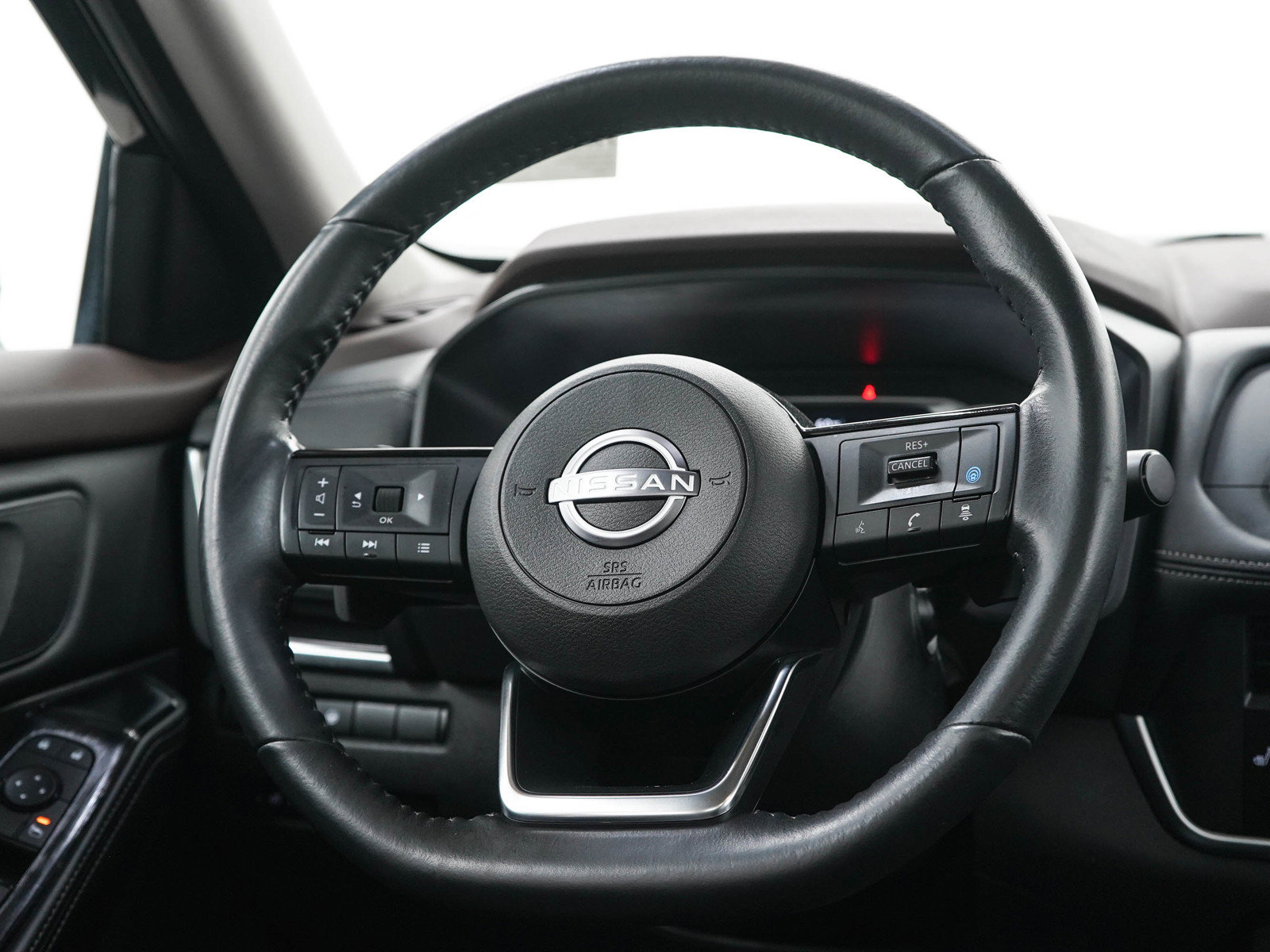 Used 2023 Nissan Rogue SV w/ SV Premium B Package AWD/4WD image 17