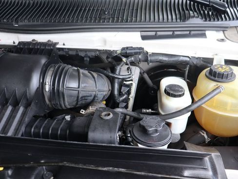 Used 2014 Ford E-250 and Econoline 250 w/ Power Group RWD image 34