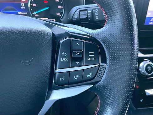 Used 2022 Ford Explorer ST-Line AWD/4WD image 18