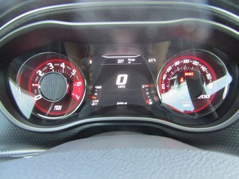 Used 2016 Dodge Challenger SRT Hellcat image 14