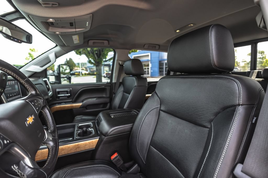 Used 2019 Chevrolet Silverado 2500 LTZ w/ Duramax Plus Package AWD/4WD image 25