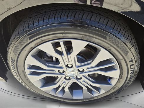 Certified 2025 Honda Odyssey Touring image 9