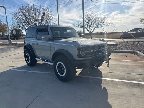 Used 2021 Ford Bronco Outer Banks w/ Sasquatch Package image 1