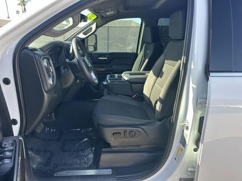 Used 2021 GMC Sierra 3500 SLE w/ SLE Value Package image 17