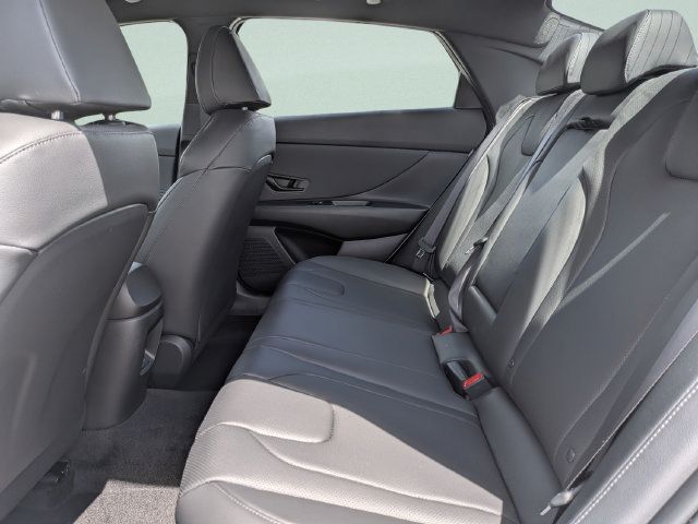 New 2026 Hyundai Elantra SEL Sport FWD image 14