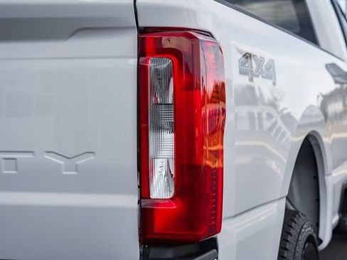 New 2026 Ford F250 Platinum image 10