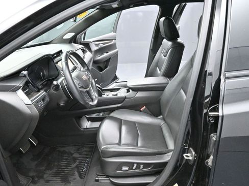 Used 2022 Cadillac XT5 Sportv w/ LPO, Floor Liner Package image 13