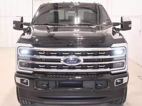 Certified 2024 Ford F250 Platinum image 5