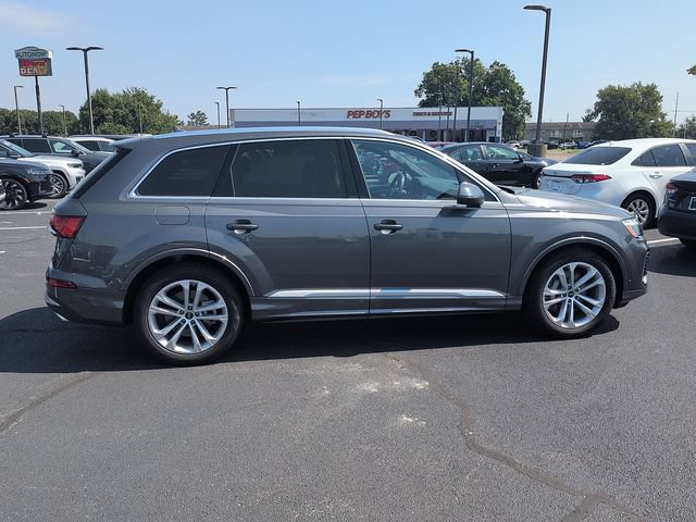 Used 2025 Audi Q7 3.0T Prestige AWD/4WD image 8
