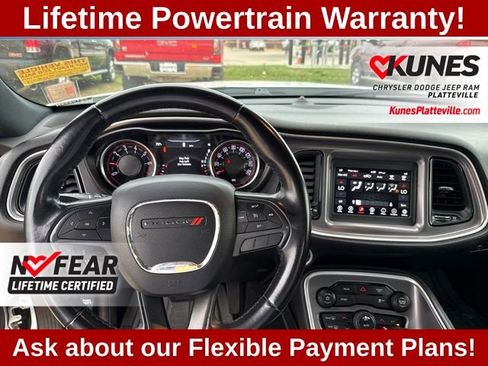 Used 2019 Dodge Challenger SXT RWD image 22