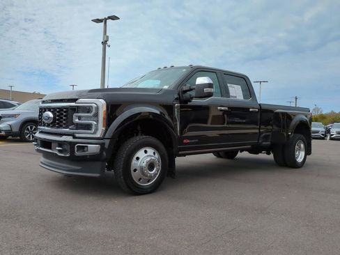 Used 2024 Ford F450 Platinum w/ Camper Package image 2
