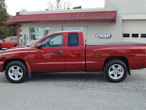 Used 2007 Dodge Dakota ST w/ SXT Group image 2