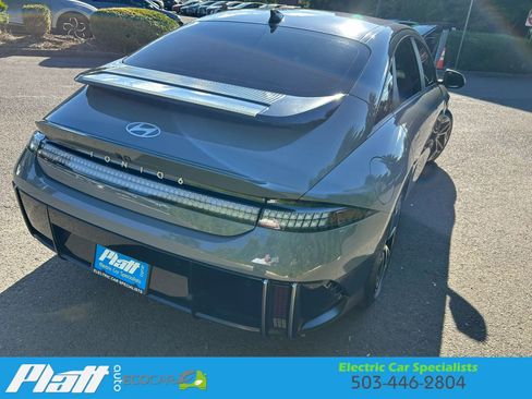 Used 2023 Hyundai Ioniq 6 SEL RWD image 9