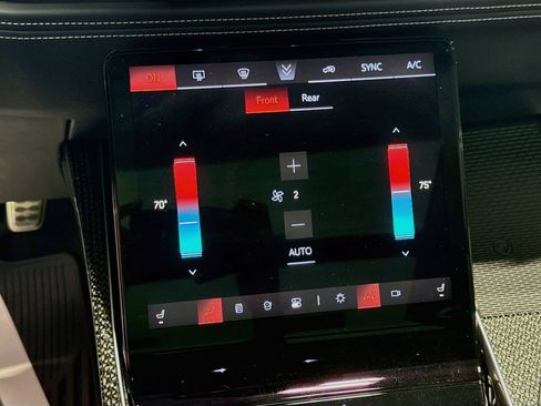 Used 2025 Cadillac Escalade V AWD/4WD image 16