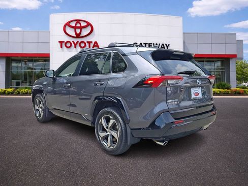 Used 2023 Toyota RAV4 SE w/ Weather & Moonroof Package AWD/4WD image 6