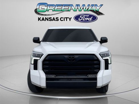 Used 2025 Toyota Tundra Limited image 2