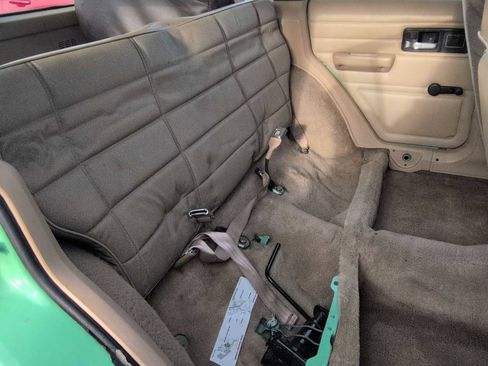 Used 1994 Jeep Cherokee SE image 20