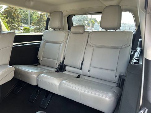Used 2025 Ford Expedition Max Active RWD image 16
