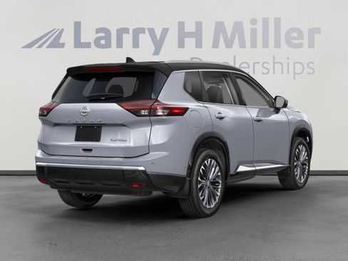 New 2026 Nissan Rogue Platinum image 2