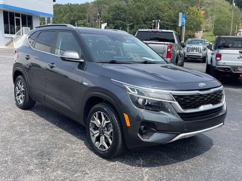 Used 2021 Kia Seltos EX AWD/4WD image 6