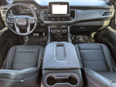 Used 2023 GMC Yukon XL SLE AWD/4WD image 21