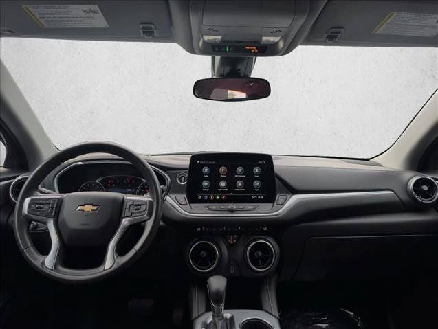 Used 2023 Chevrolet Blazer LT FWD image 23