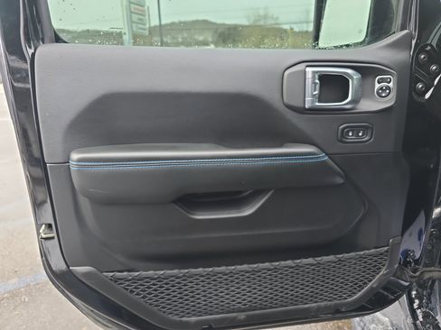 Used 2024 Jeep Wrangler High Altitude image 14