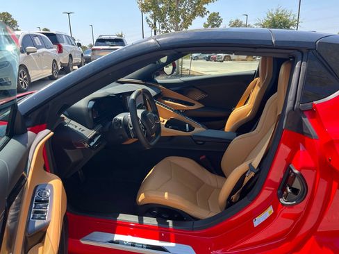 Used 2024 Chevrolet Corvette Stingray Preferred Conv w/ Stealth Interior Trim Package RWD image 16