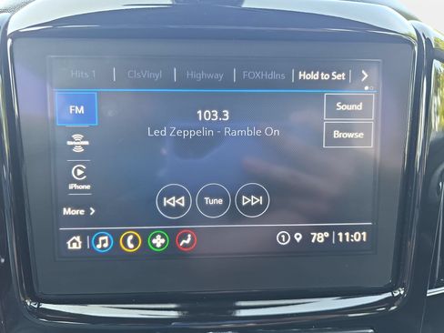 Used 2023 Chevrolet Traverse LT w/ LPO, Floor Liner Package FWD image 22