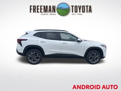 Used 2024 Chevrolet Trax LT image 4