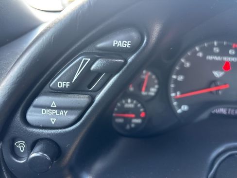 Used 2004 Chevrolet Corvette Coupe w/ Preferred Equipment Group image 25