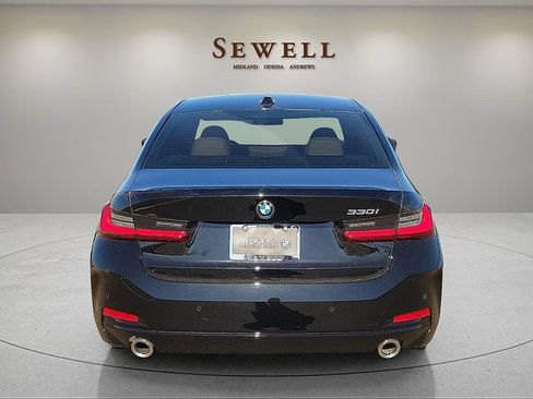 New 2026 BMW 330i Sedan w/ Premium Package RWD image 4