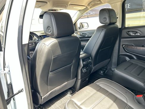 Used 2023 GMC Acadia Denali AWD/4WD image 13