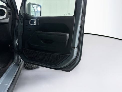 Used 2025 Jeep Wrangler Unlimited Sport S 4xe AWD/4WD image 30