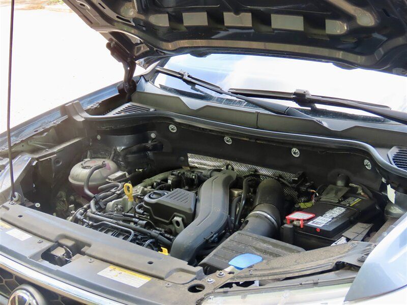 Used 2022 Volkswagen Taos SE FWD image 24