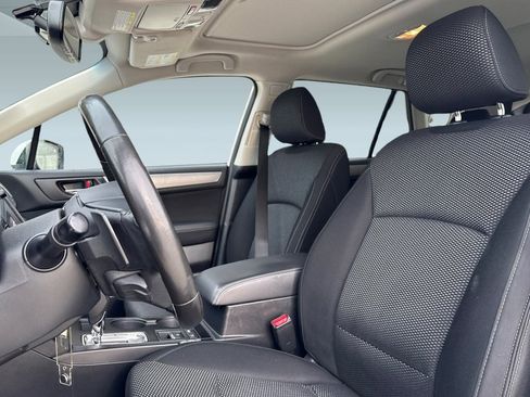 Used 2016 Subaru Outback 2.5i Premium image 23