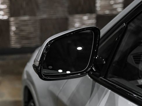 Used 2019 BMW X1 sDrive28i w/ M Sport Package FWD image 34