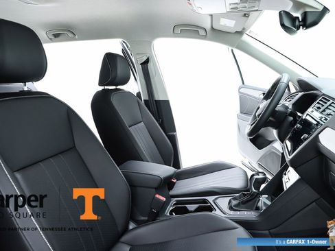 Used 2023 Volkswagen Tiguan SE image 73