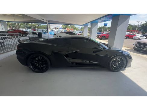 Used 2025 Chevrolet Corvette Z06 w/ Battery Protection Package RWD image 8