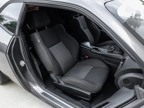 Used 2020 Dodge Challenger GT RWD image 39