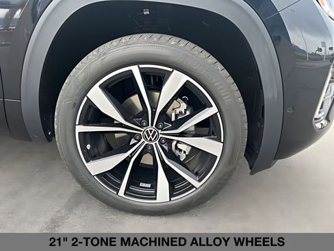 New 2026 Volkswagen Atlas Cross Sport SEL Premium R-Line AWD/4WD image 11