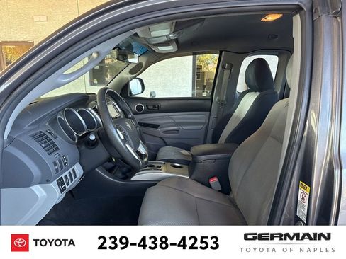 Used 2015 Toyota Tacoma PreRunner w/ TRD Sport Package image 15