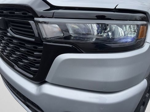 New 2026 RAM 1500 Express AWD/4WD image 22