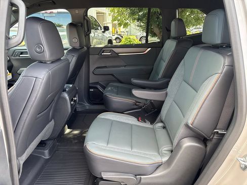 New 2026 GMC Acadia AT4 w/ Super Cruise Package AWD/4WD image 38