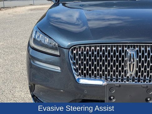 Used 2020 Lincoln Corsair Reserve image 10