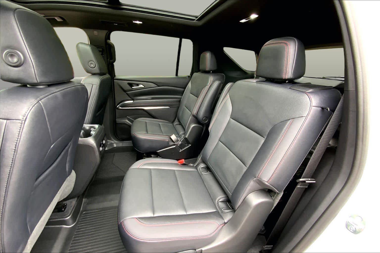 Used 2026 Chevrolet Traverse Z71 w/ Driver Confidence Package AWD/4WD image 20