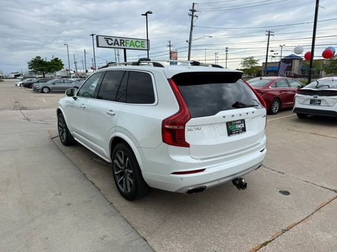 Used 2018 Volvo XC90 T6 Momentum w/ Convenience Package AWD/4WD image 8